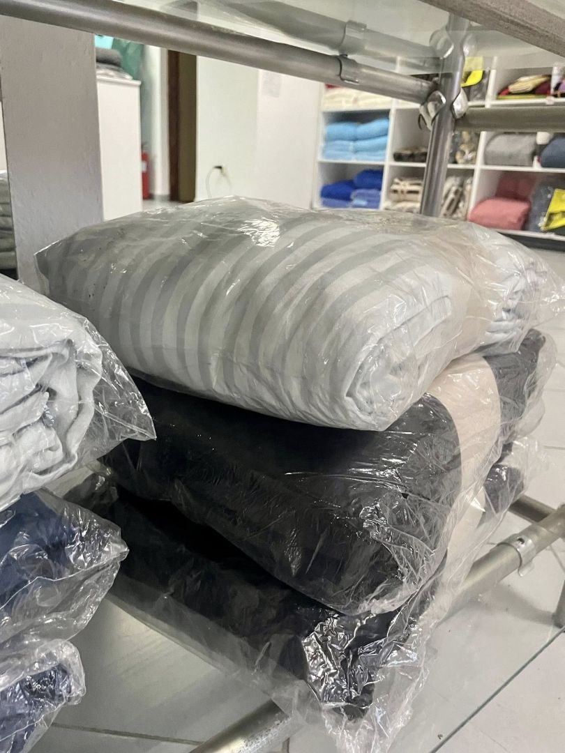 Slika SATENSKE POSTELJINE